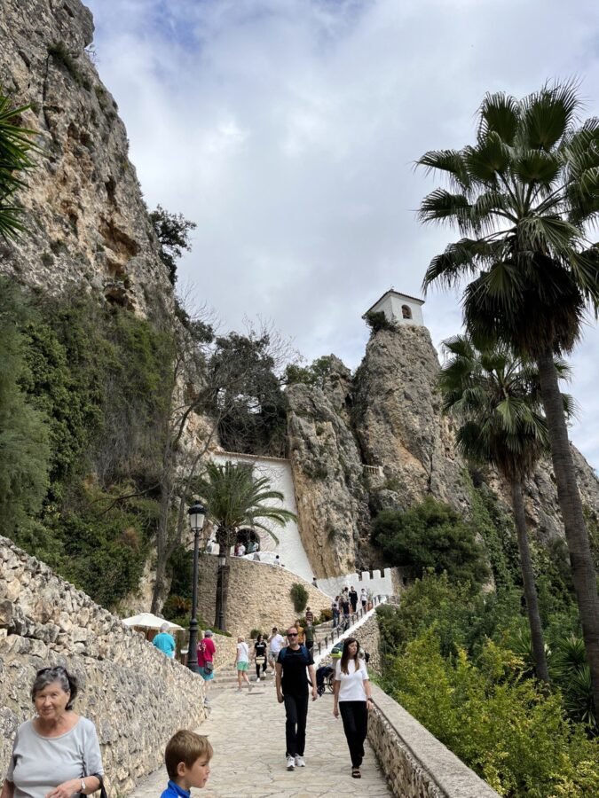 Долина Гуадалест (El Castell de Guadalest): краса природи в серці Іспанії - photo 2023 02 23 12 52 55 4 2